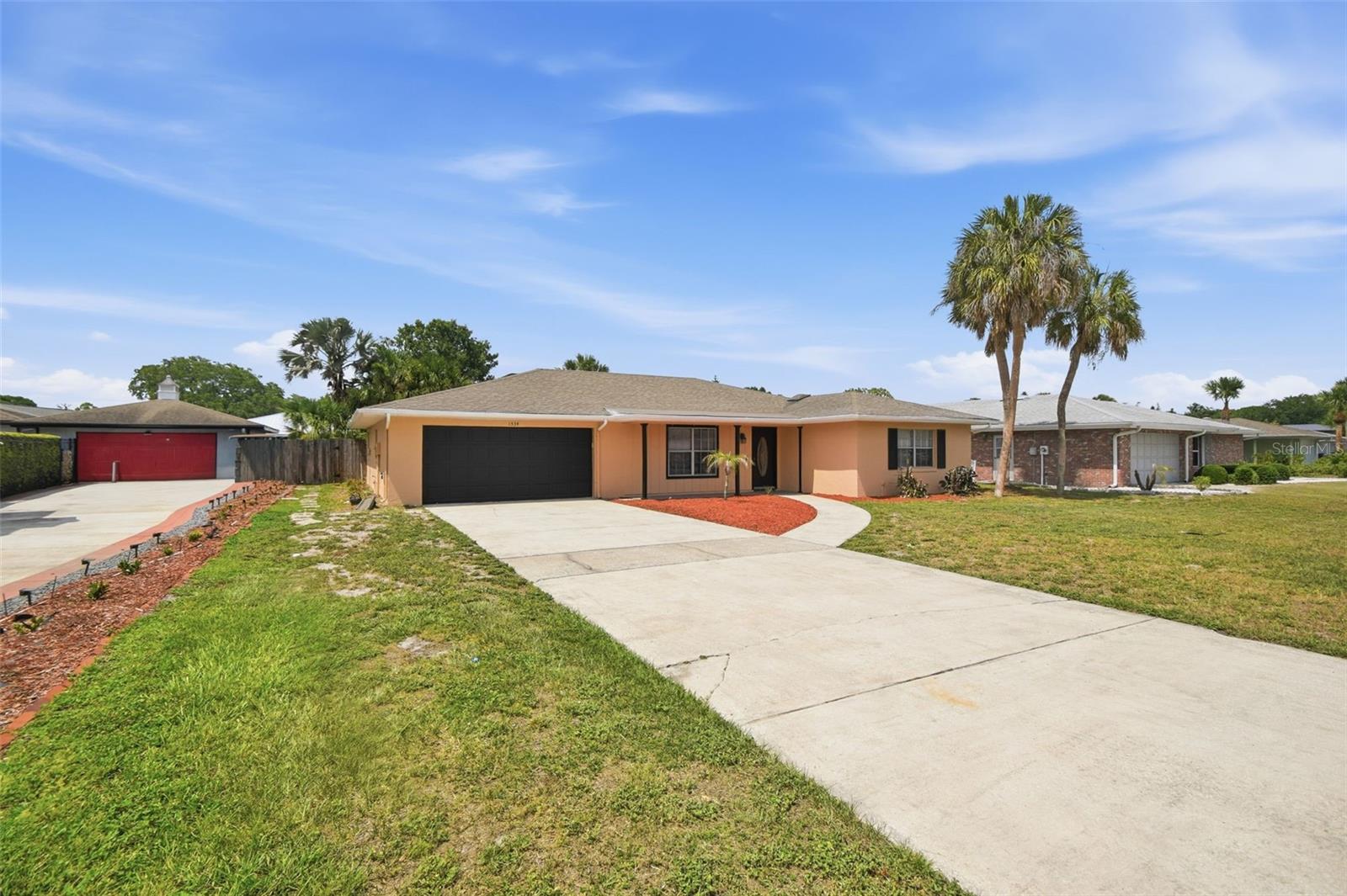 WOODLAKE - Residential