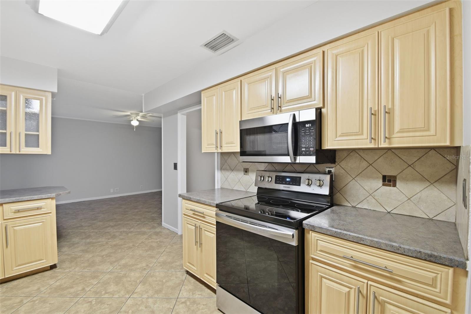 WOODLAKE - Residential
