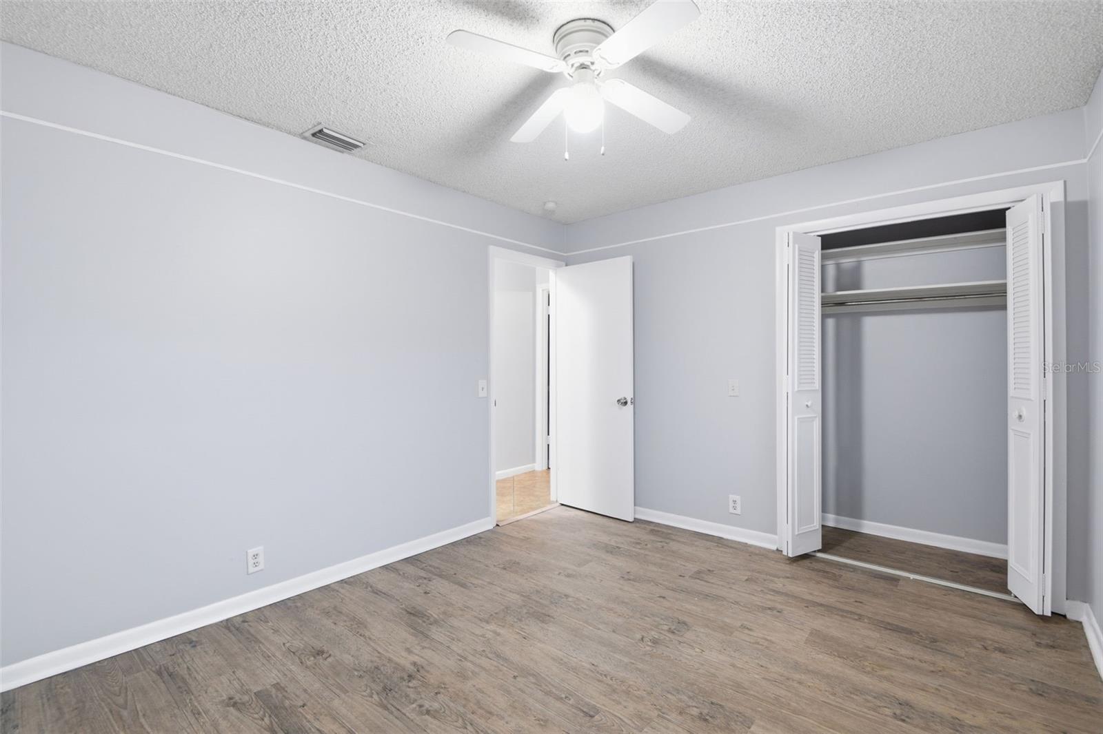 WOODLAKE - Residential