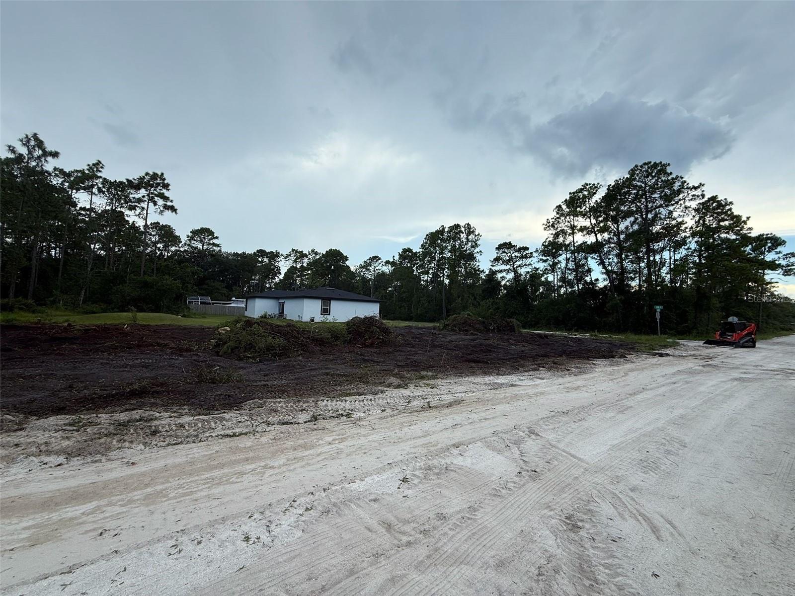 DAYTONA PARK ESTATES SEC E - Land