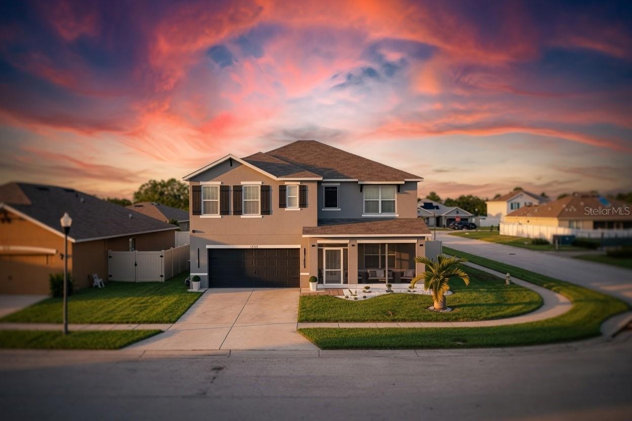 LAKESIDE LANDINGS PH 01 - Residential