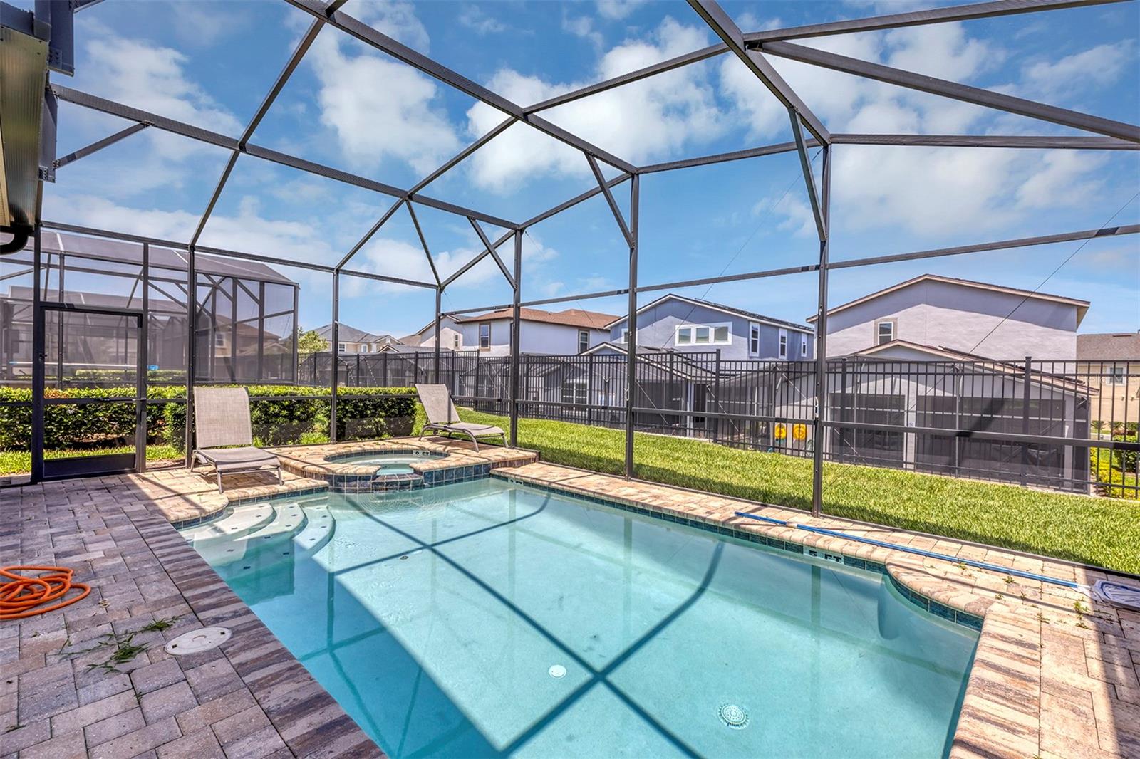 SOLARA RESORT - Residential