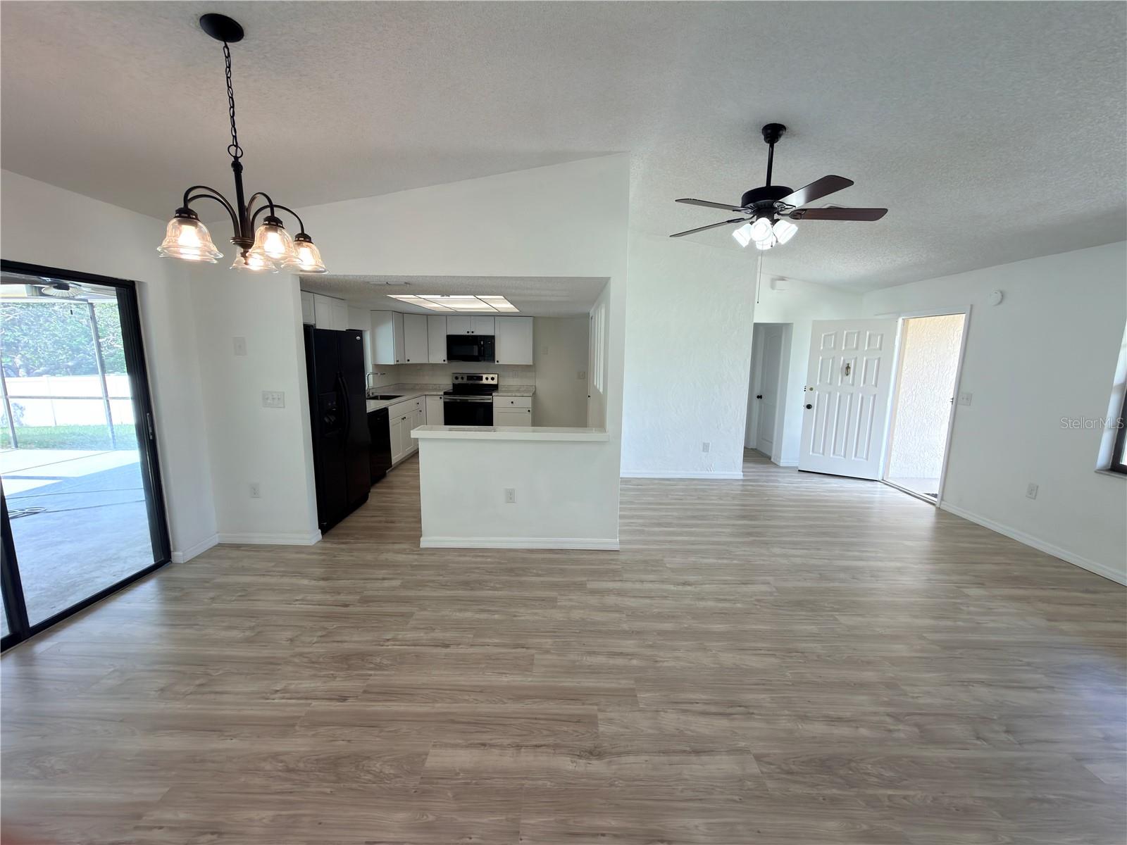SPRING HILL - Residential