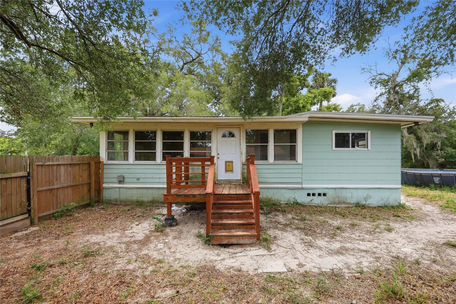 DENNISTONS ORANGE CITY DELAND FARMS - Residential