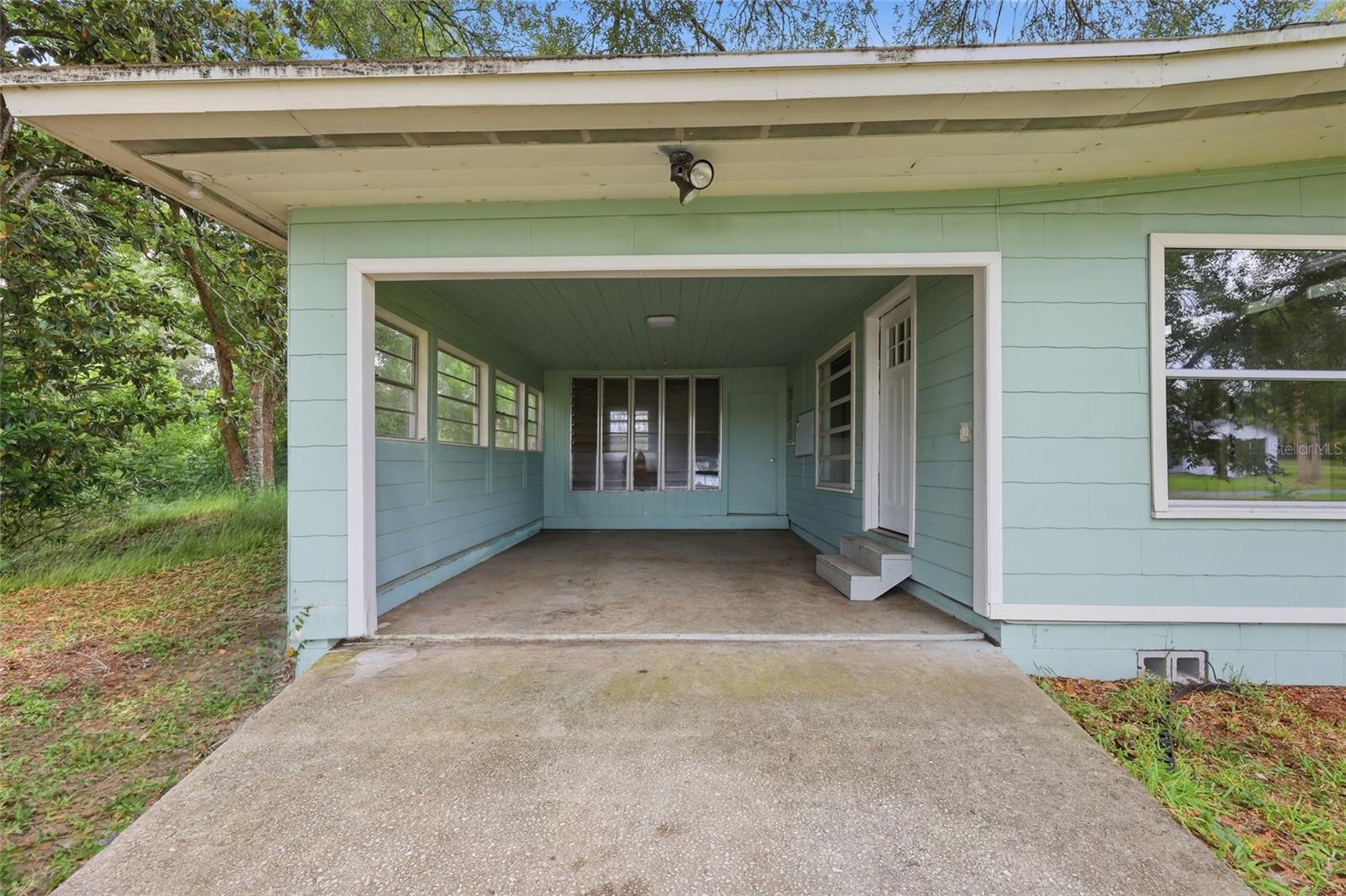DENNISTONS ORANGE CITY DELAND FARMS - Residential