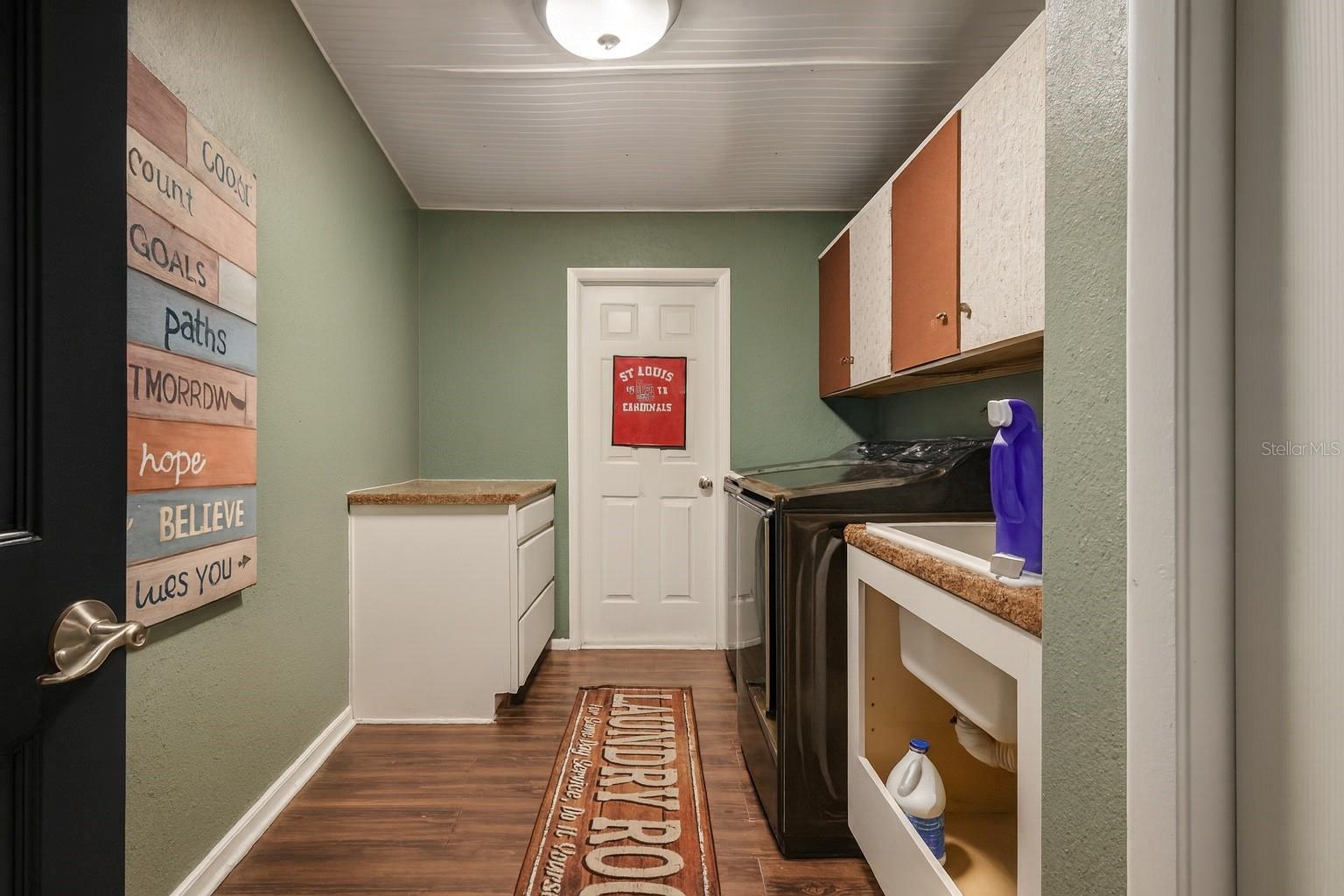 THE HEATHER PHASE V - Residential