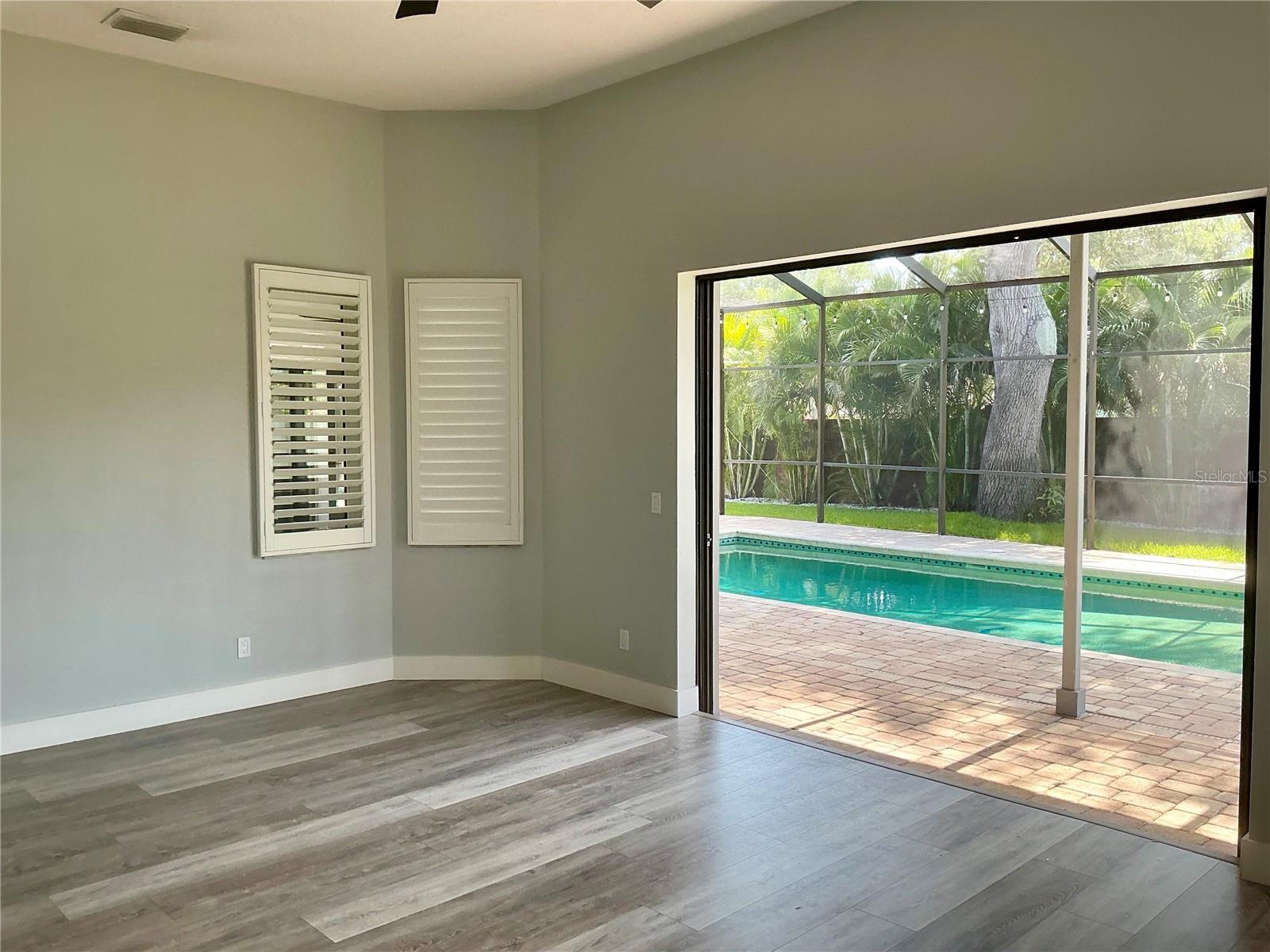 OAK TRAIL - Residential