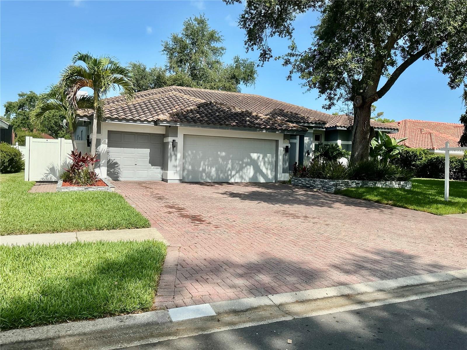 OAK TRAIL - Residential