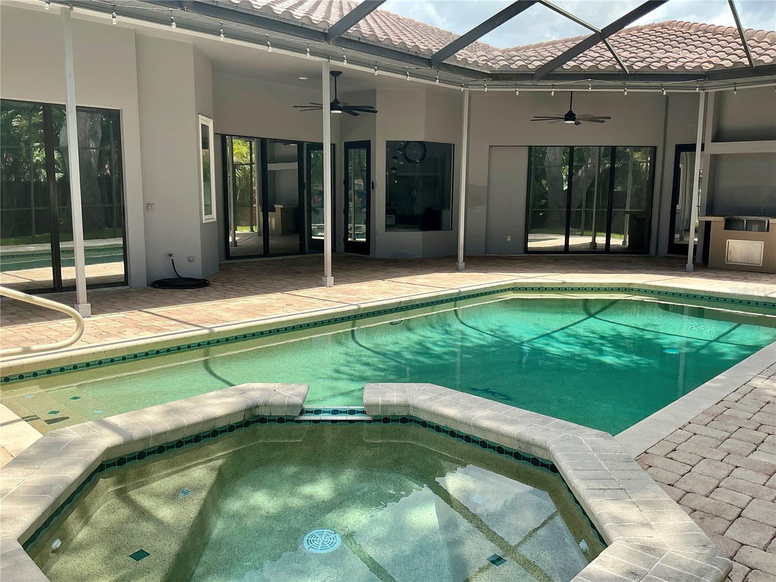OAK TRAIL - Residential