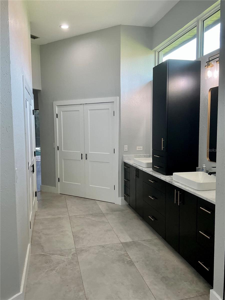 OAK TRAIL - Residential