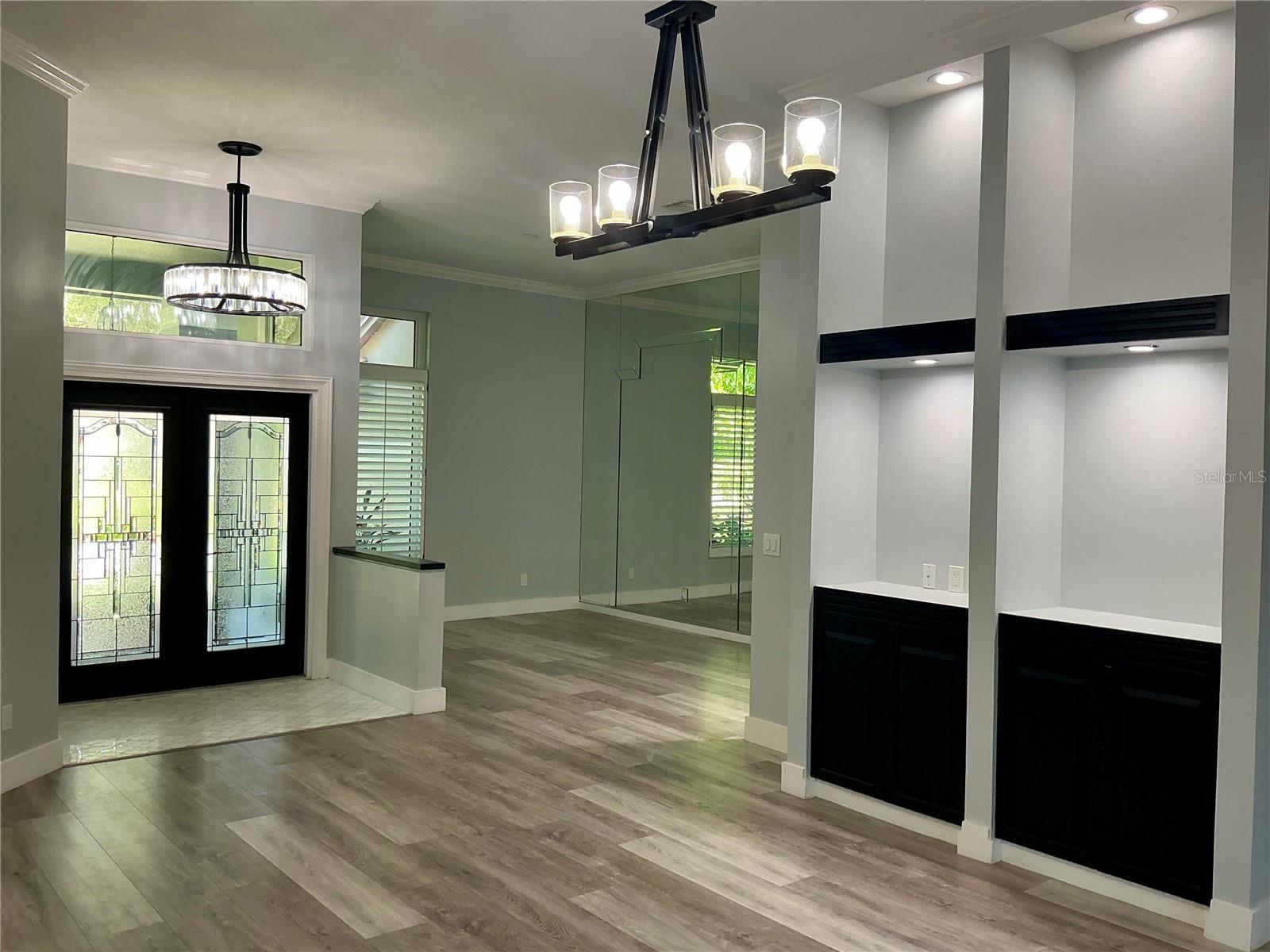 OAK TRAIL - Residential