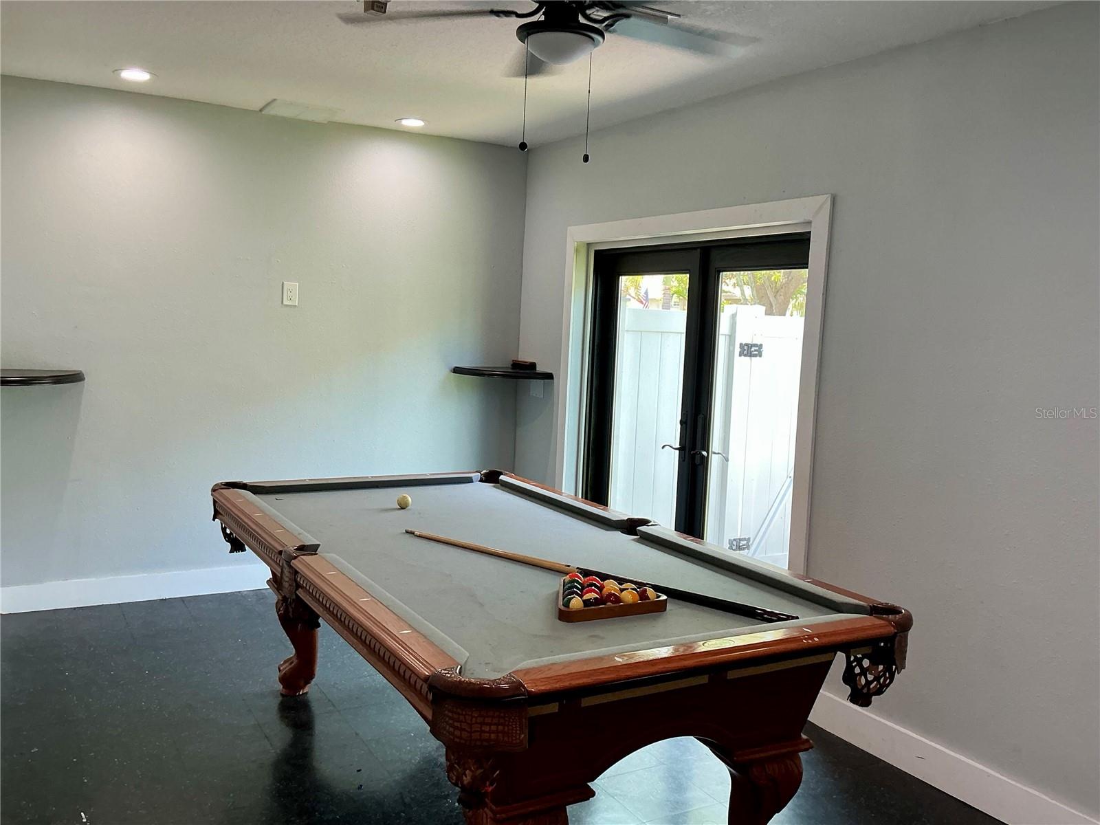 OAK TRAIL - Residential