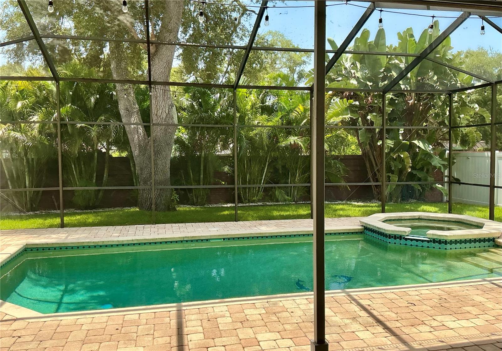 OAK TRAIL - Residential