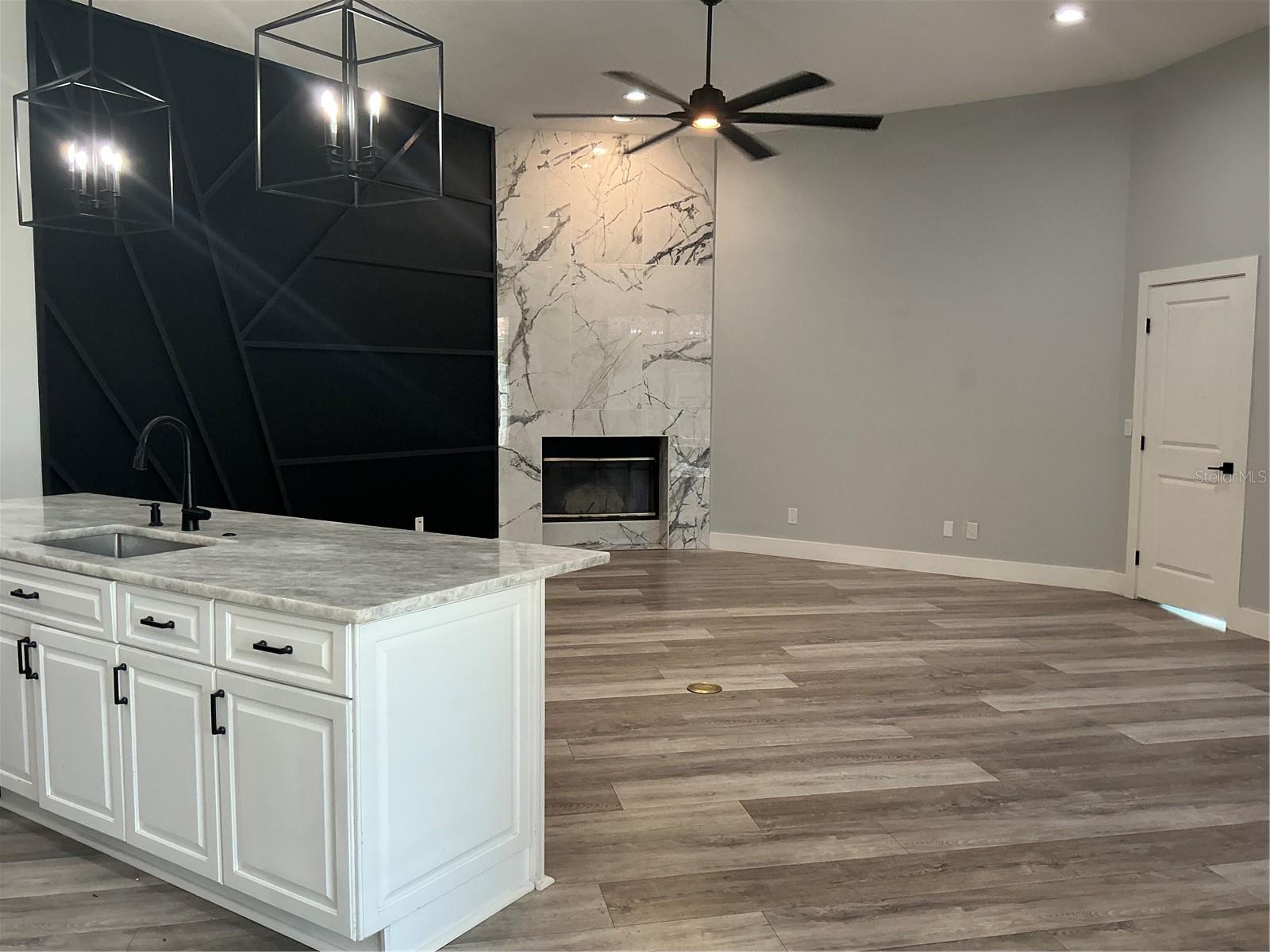 OAK TRAIL - Residential