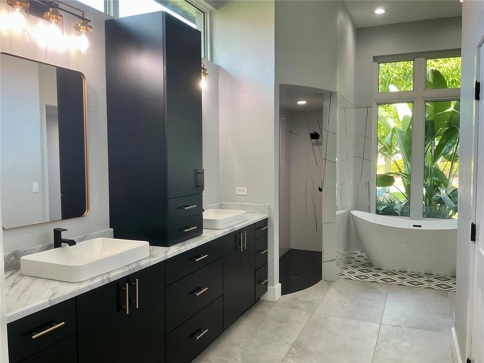 OAK TRAIL - Residential