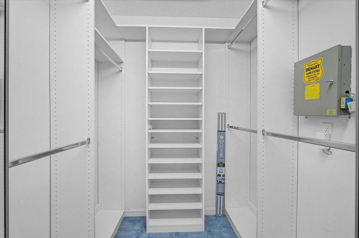 CREEKWOOD PH ONE SUBPHASE I UNIT B1 - Residential