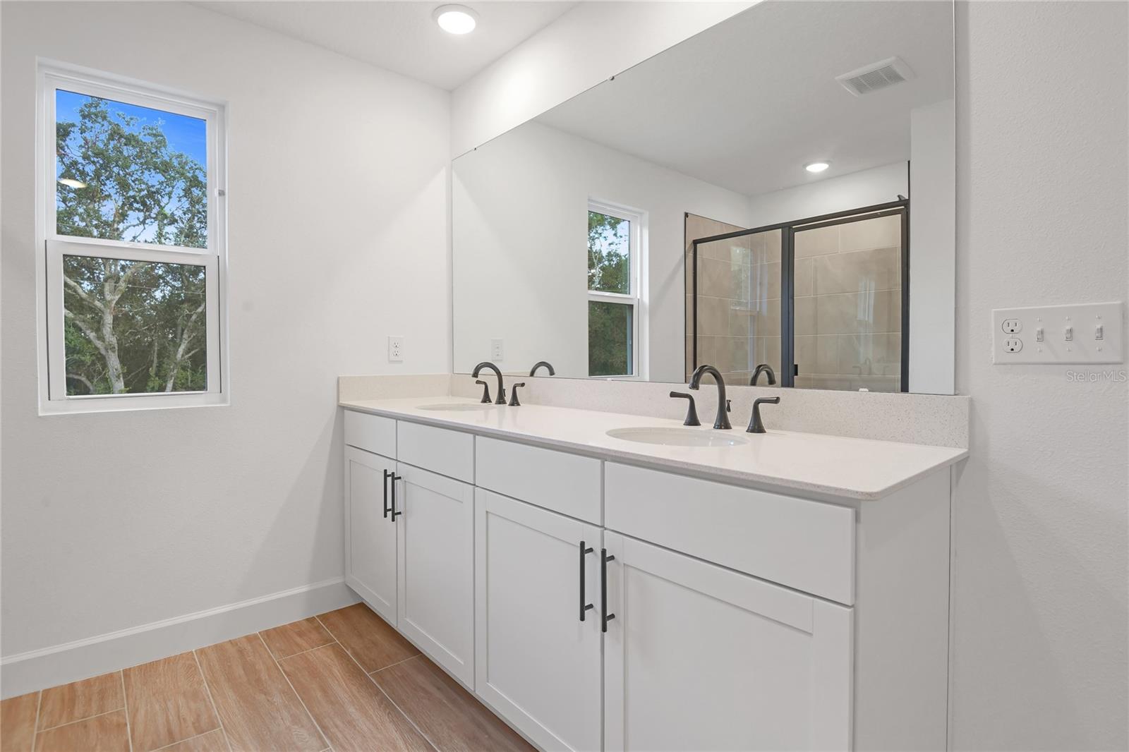 SEASONS AT WEKIVA RIDGE - Residential