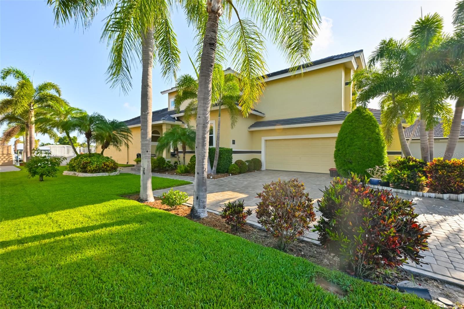 SYMPHONY ISLES UNIT ONE - Residential