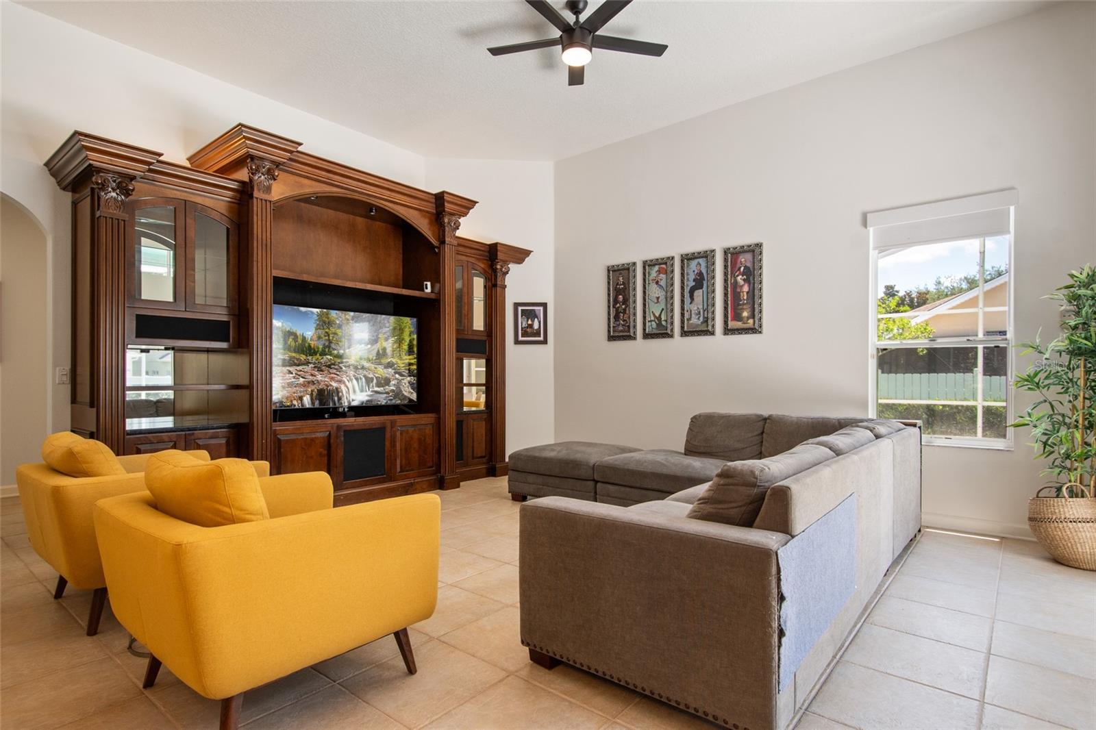 FALCON TRACE 45/3 - Residential