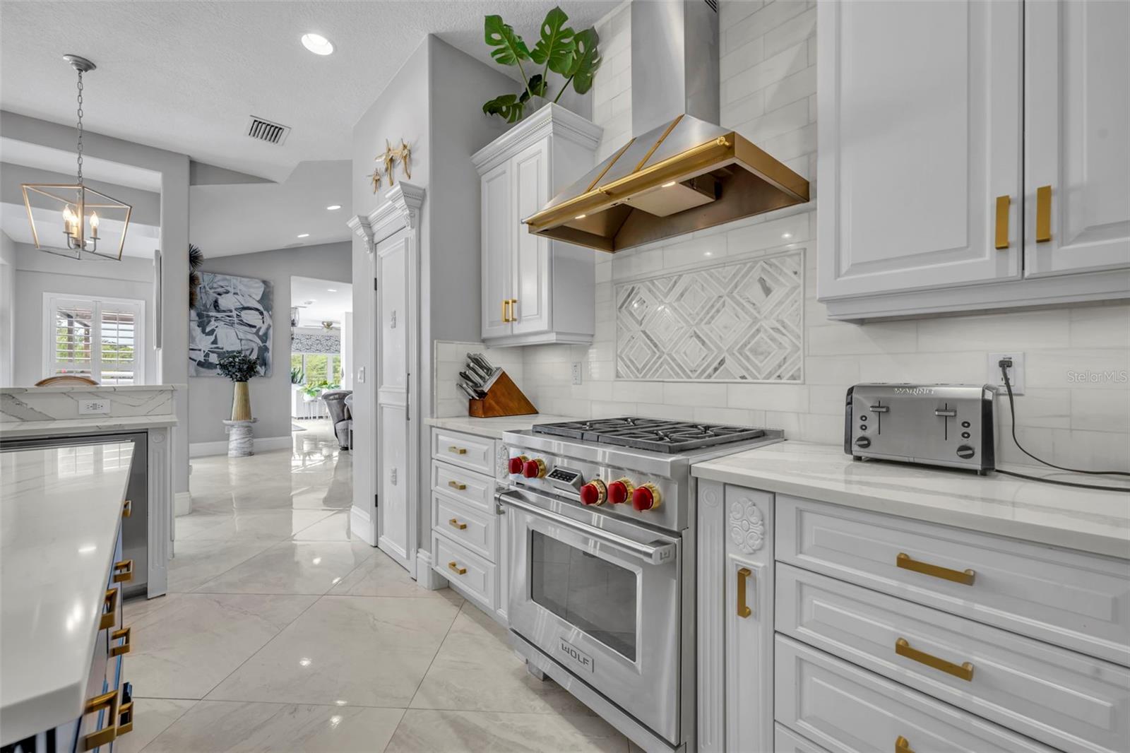 LAKE HILL WOODS SUB - Residential
