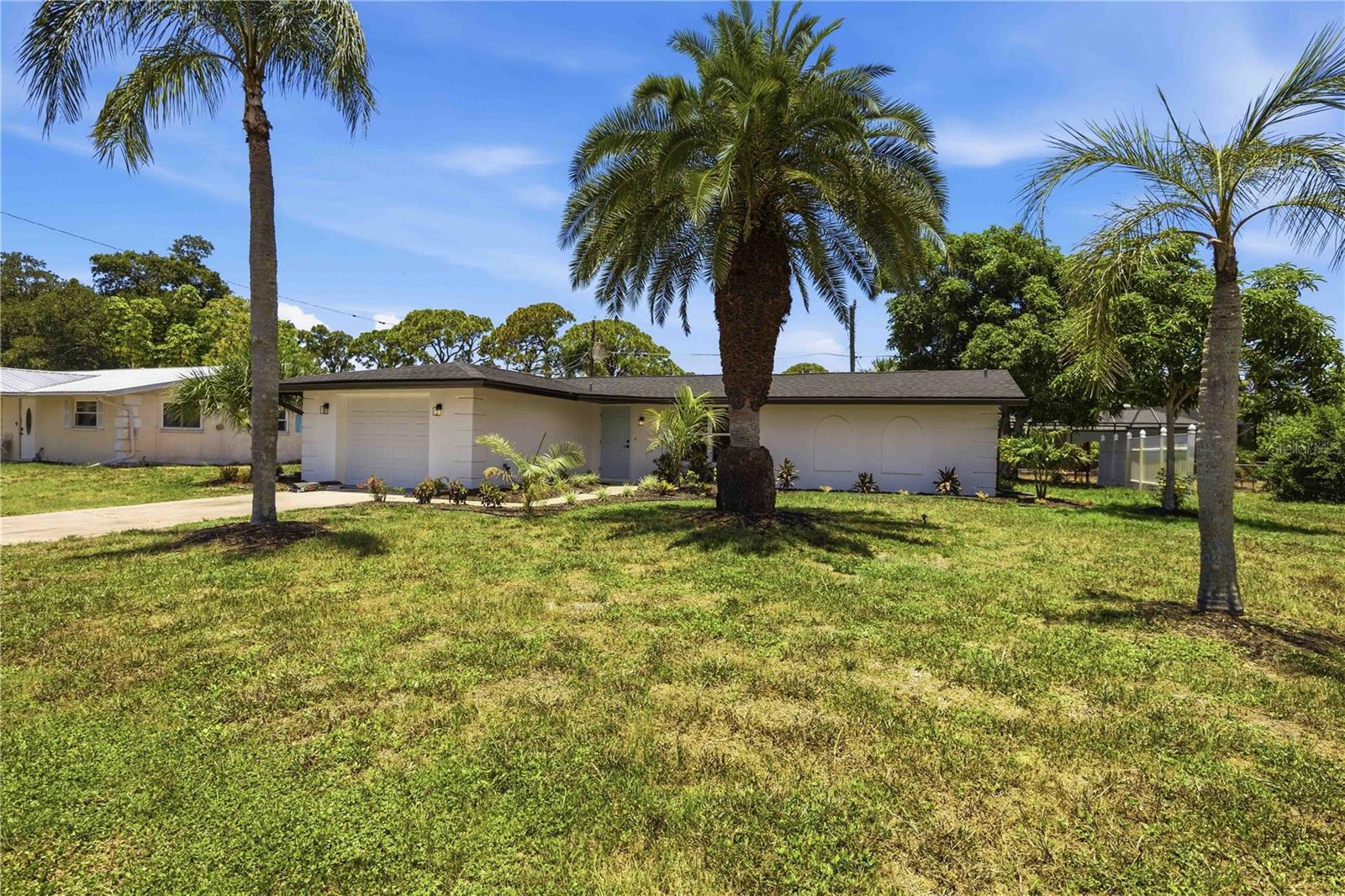 SOUTH VENICE - Residential