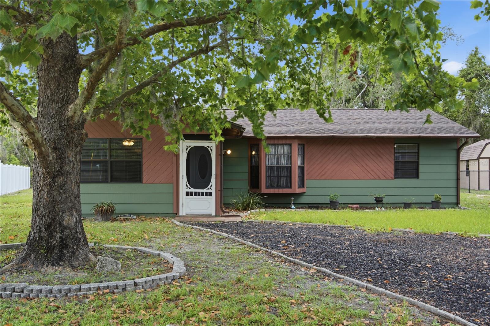 MOON LAKE ESTATES - Residential