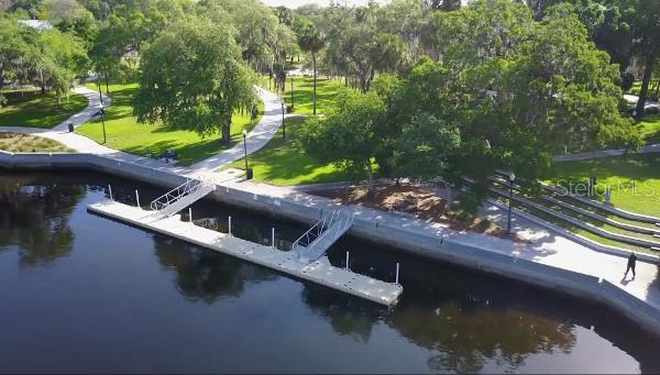 MOON LAKE ESTATES - Residential