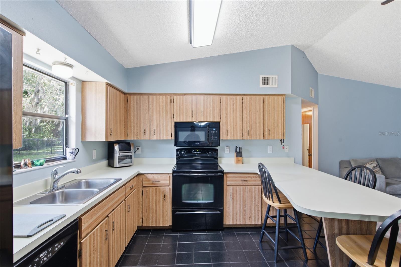 MOON LAKE ESTATES - Residential