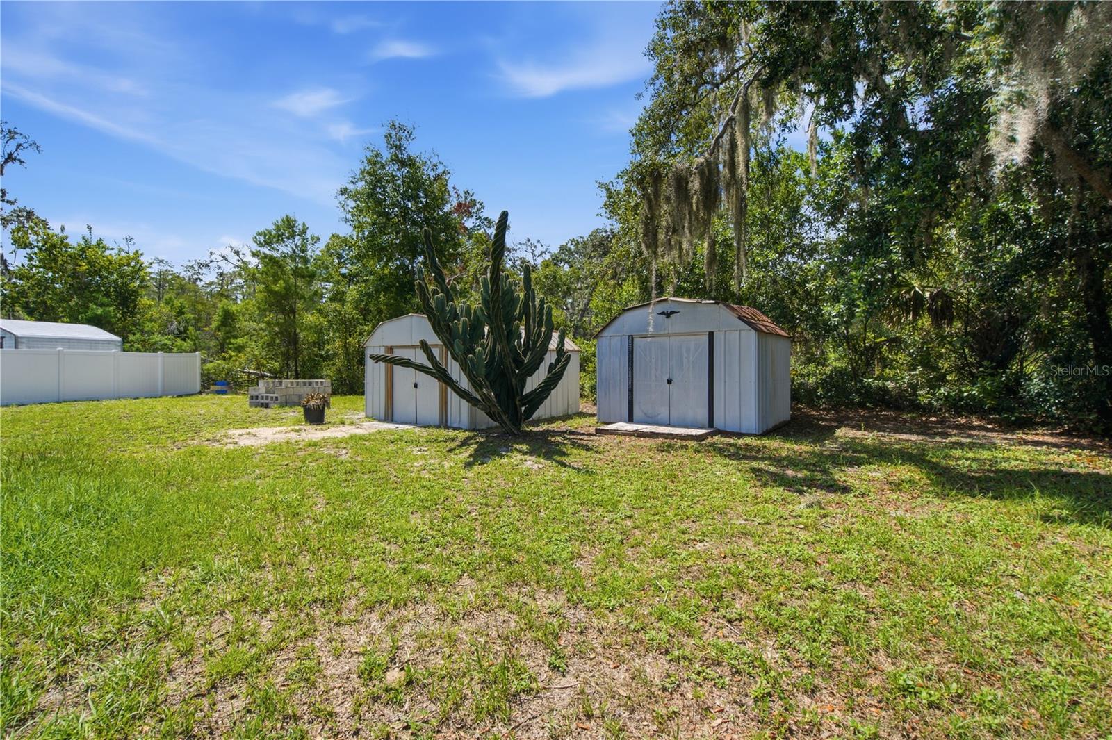 MOON LAKE ESTATES - Residential
