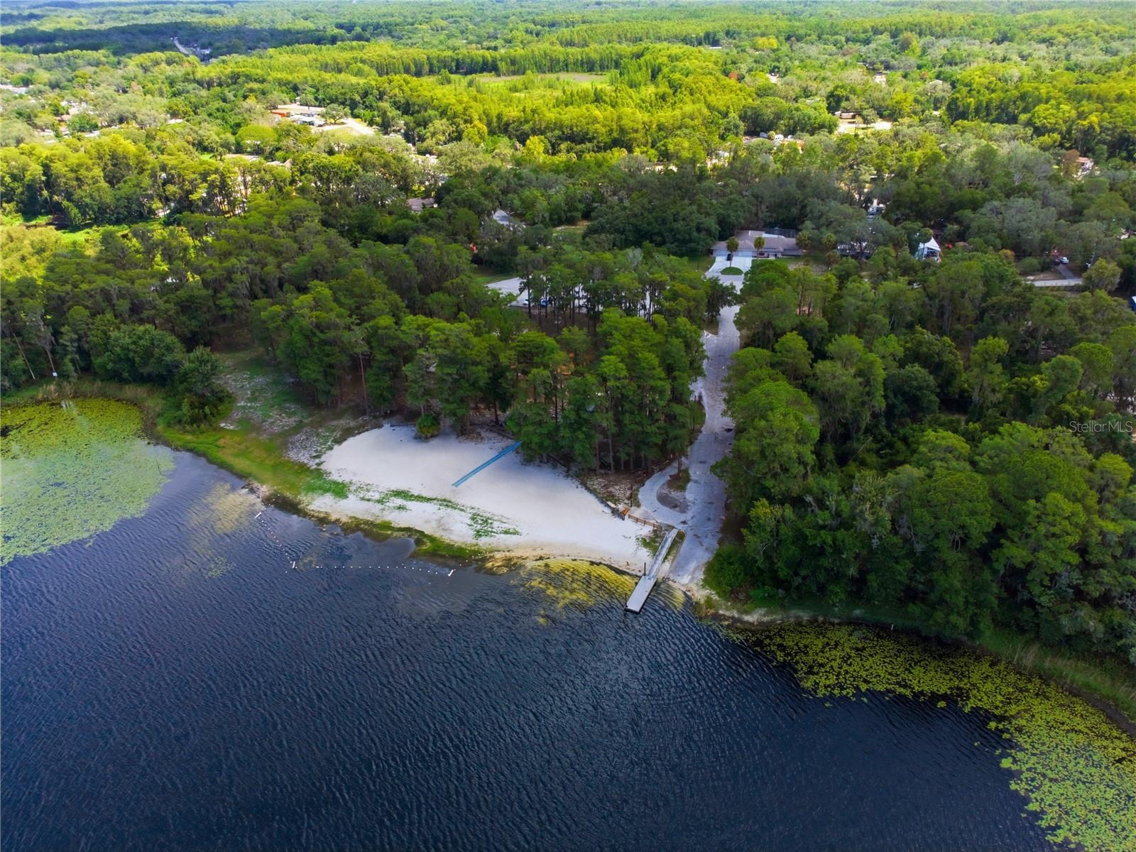 MOON LAKE ESTATES - Residential