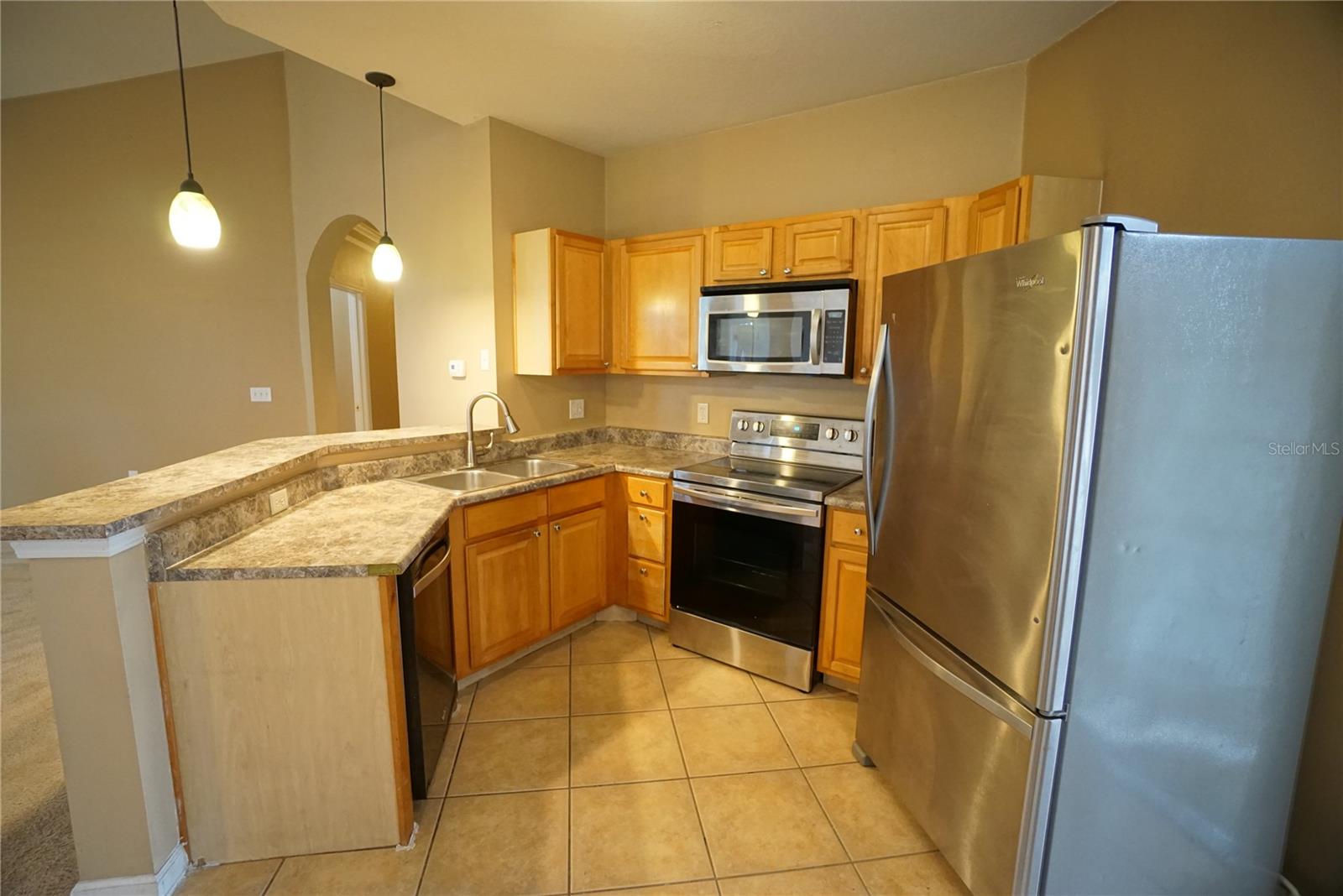 THE VILLAS CONDO - Residential Lease