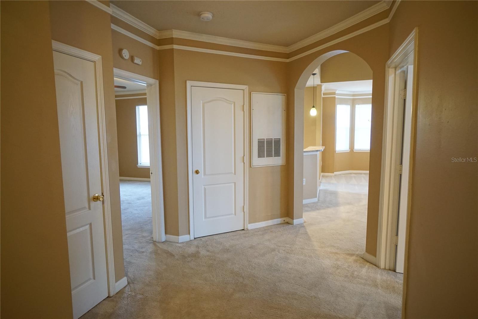 THE VILLAS CONDO - Residential Lease