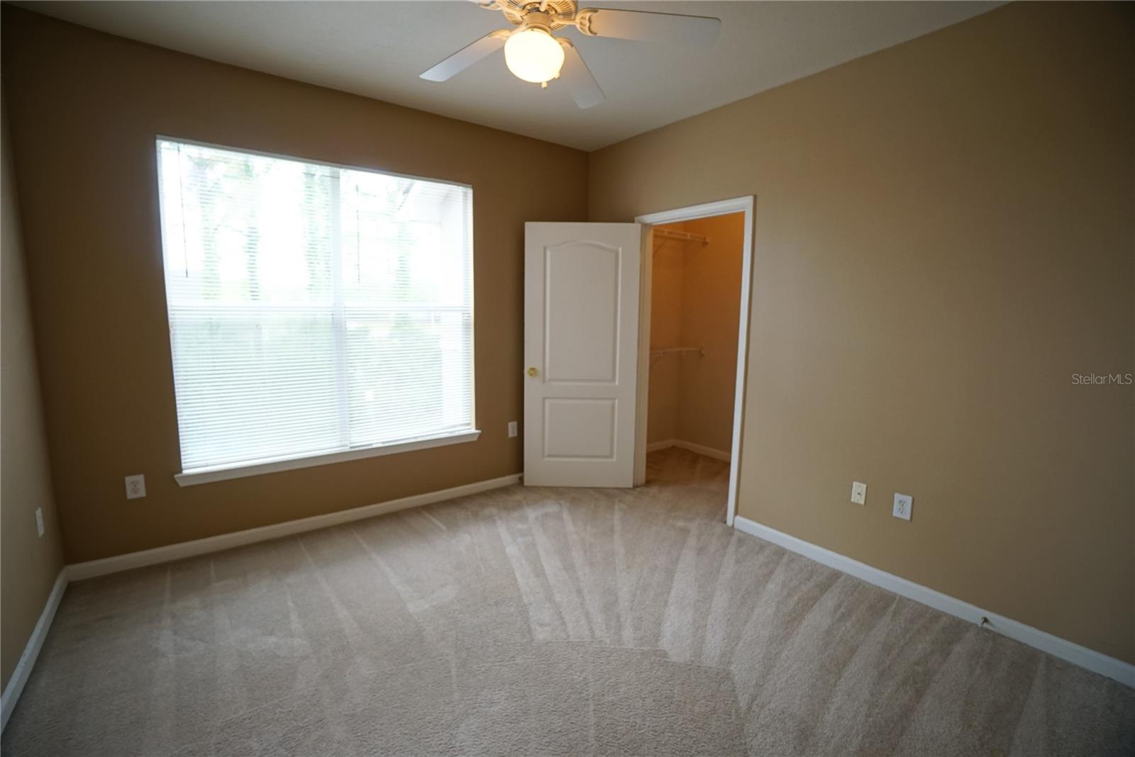 THE VILLAS CONDO - Residential Lease