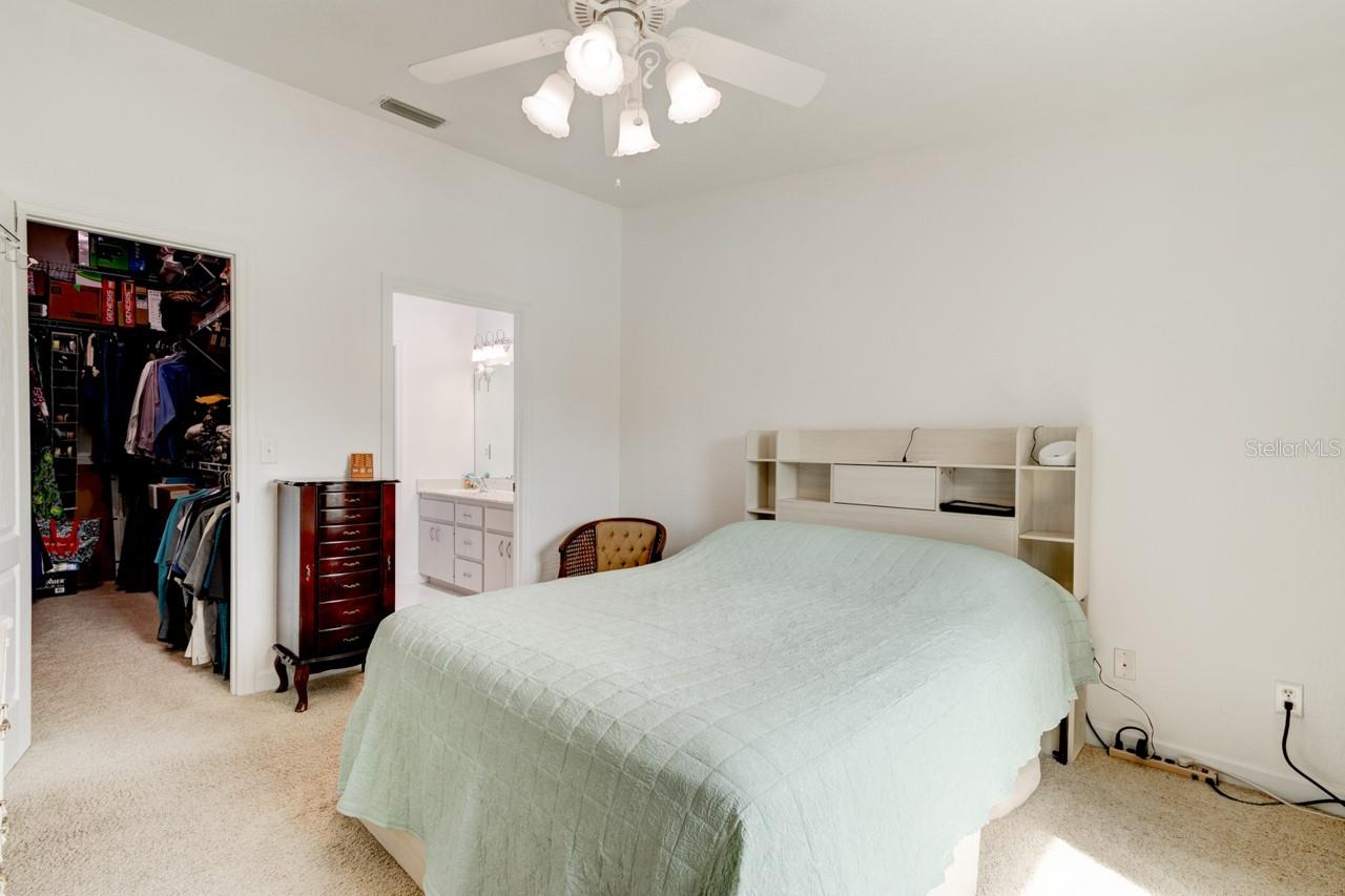 HAWKS COVE - Residential