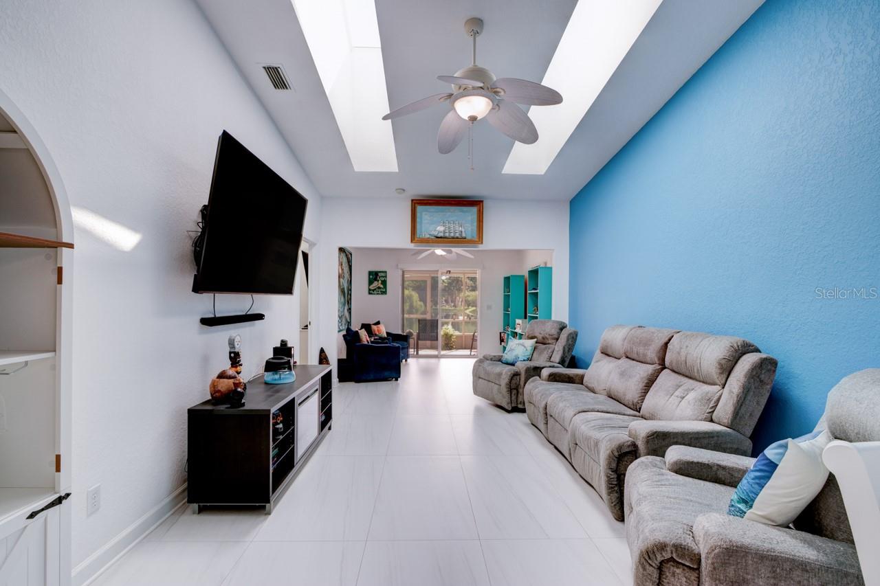 HAWKS COVE - Residential
