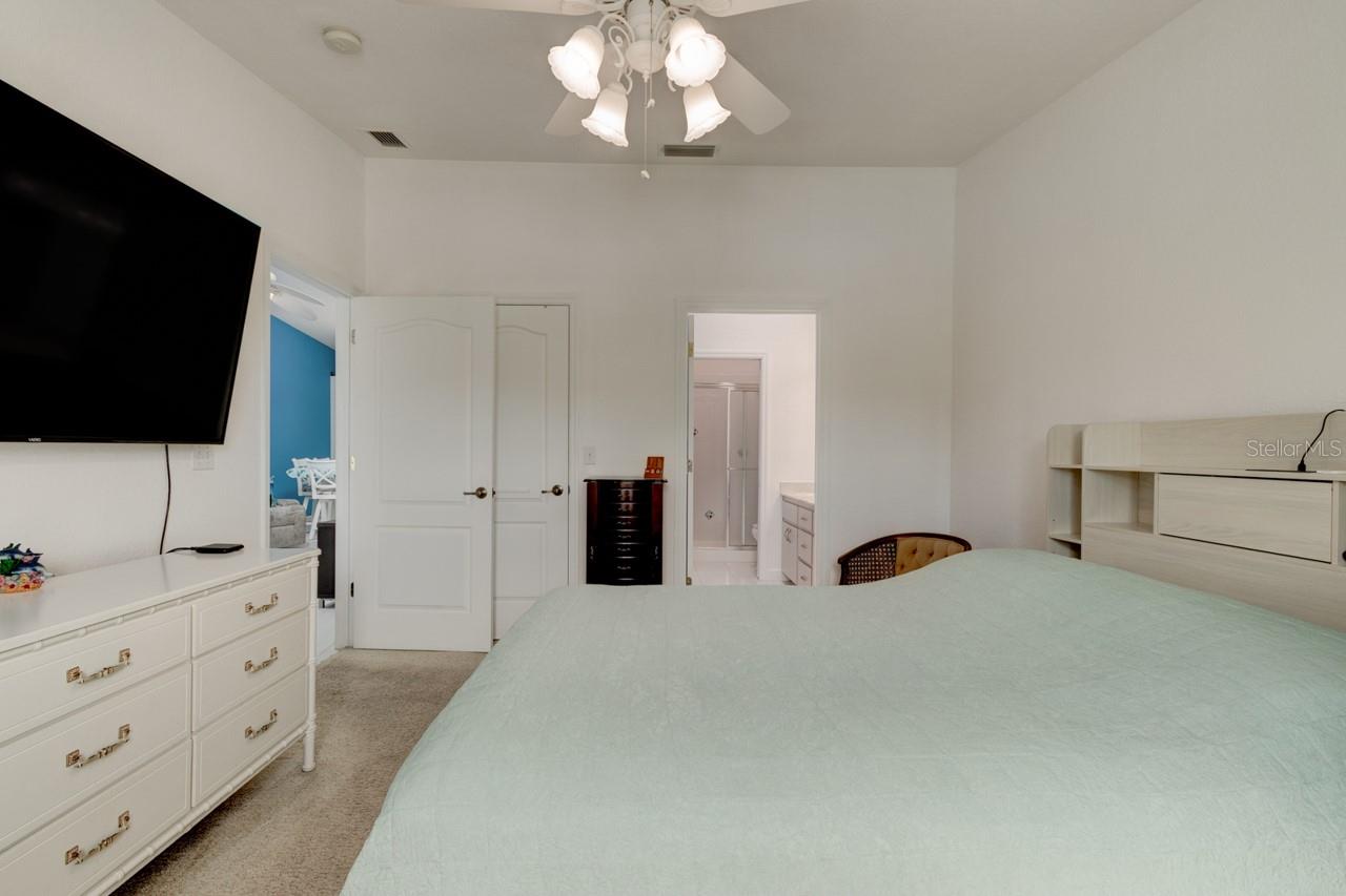 HAWKS COVE - Residential