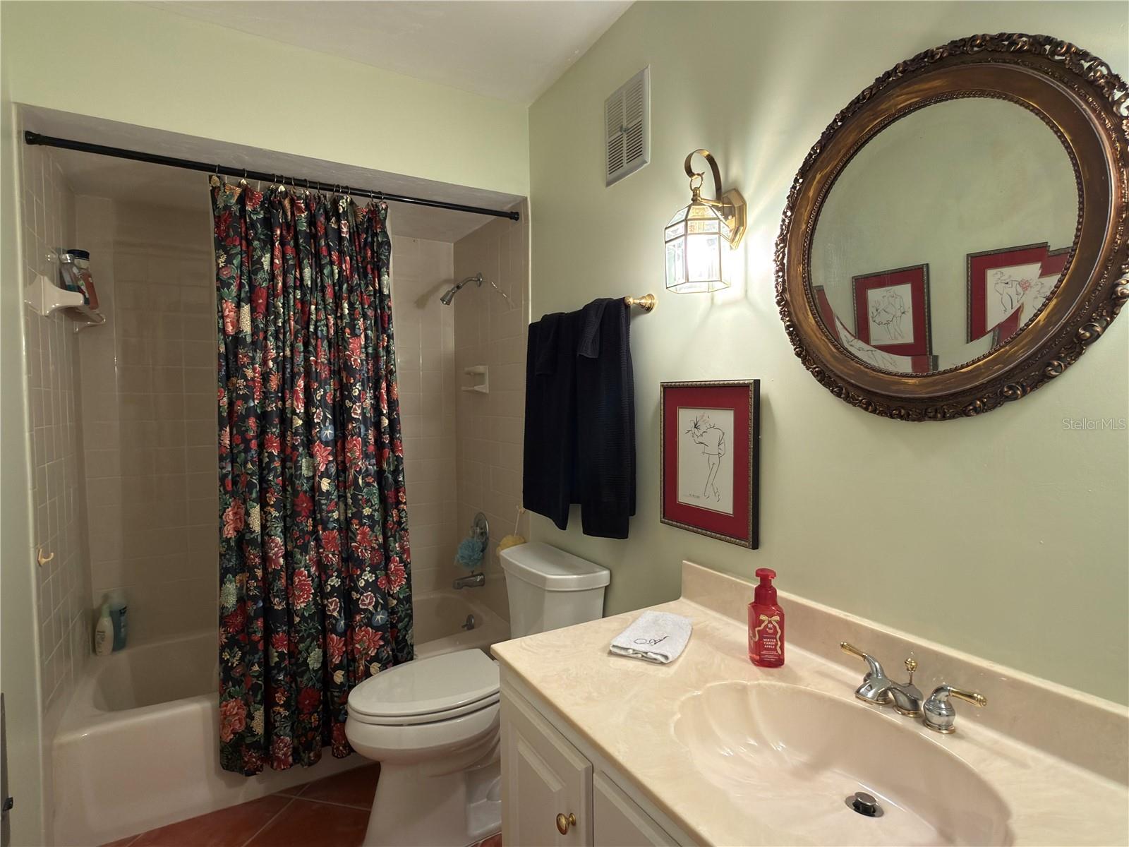 EL RIO GARDEN CONDO - Residential