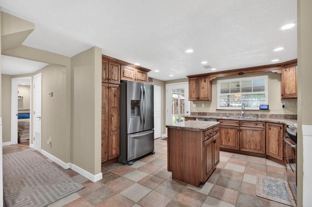 INTERLACHEN LAKES ESTATES - Residential