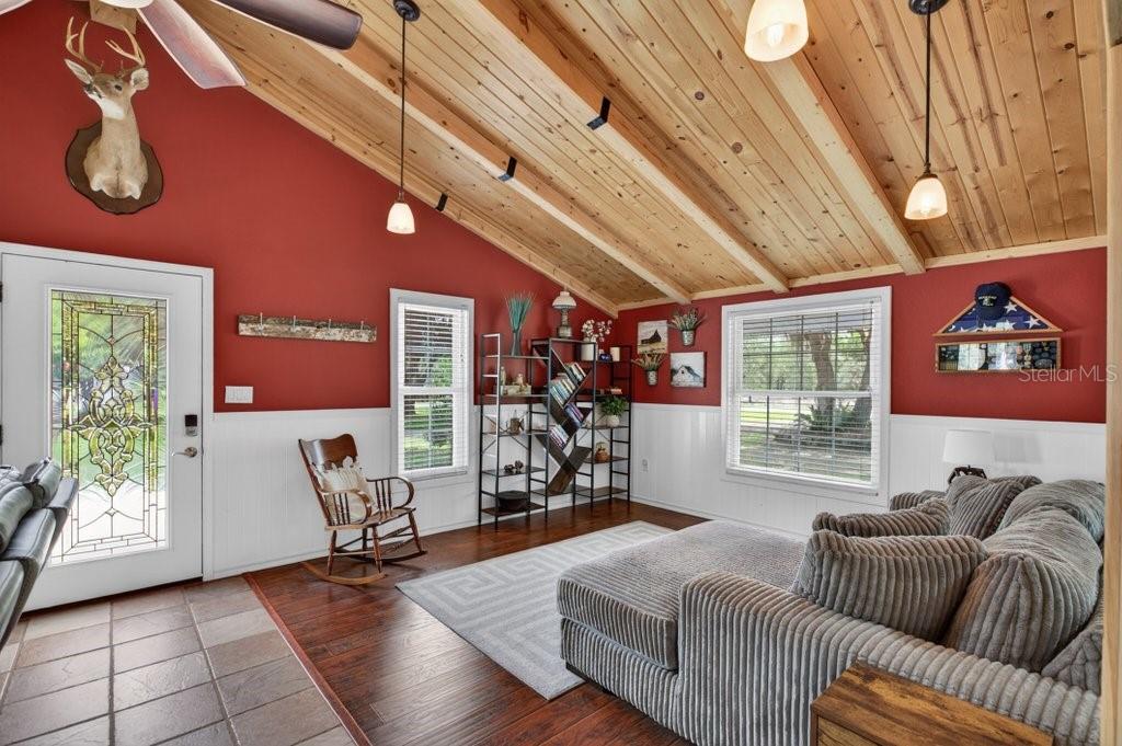 INTERLACHEN LAKES ESTATES - Residential