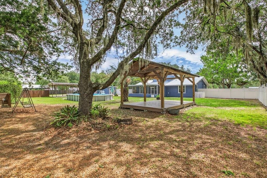 INTERLACHEN LAKES ESTATES - Residential