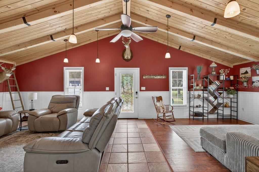 INTERLACHEN LAKES ESTATES - Residential