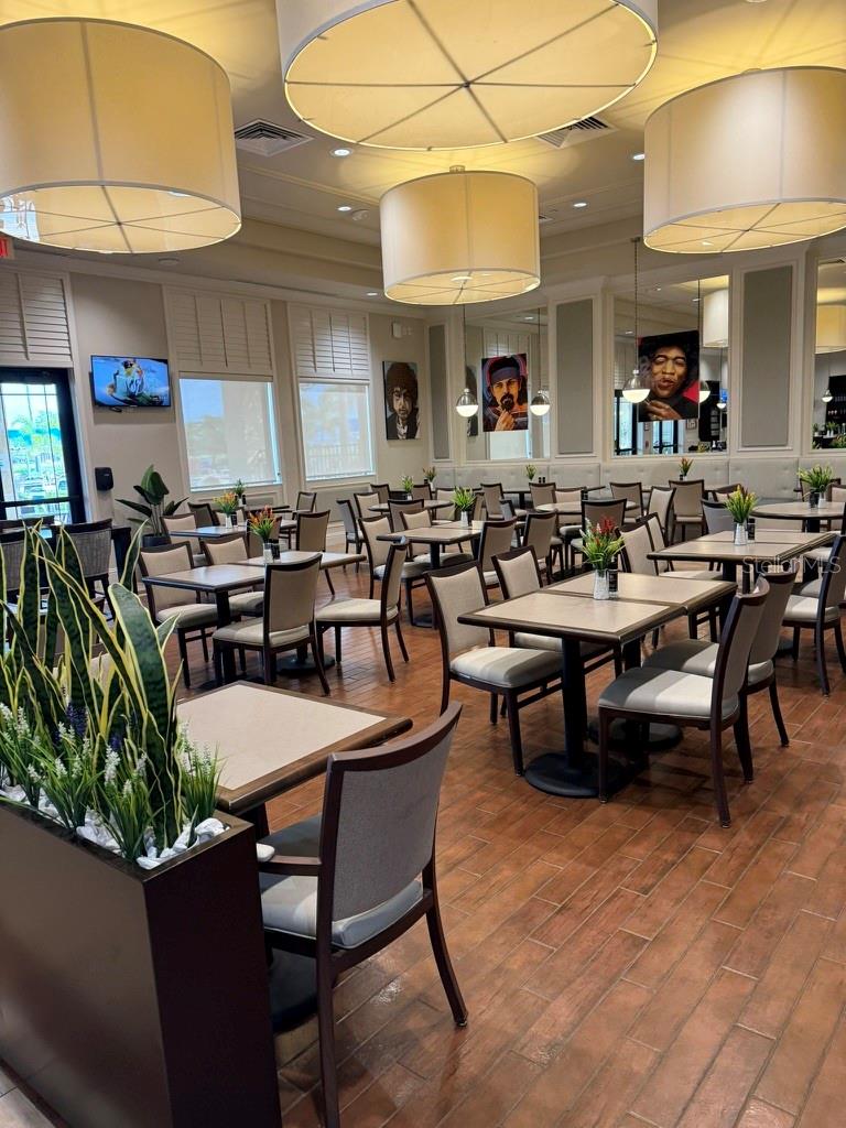 VALENCIA LAKES TR M - Residential