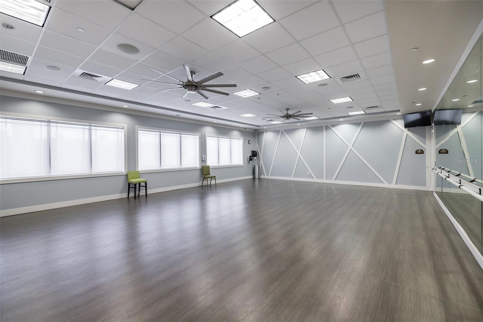 VALENCIA LAKES TR M - Residential