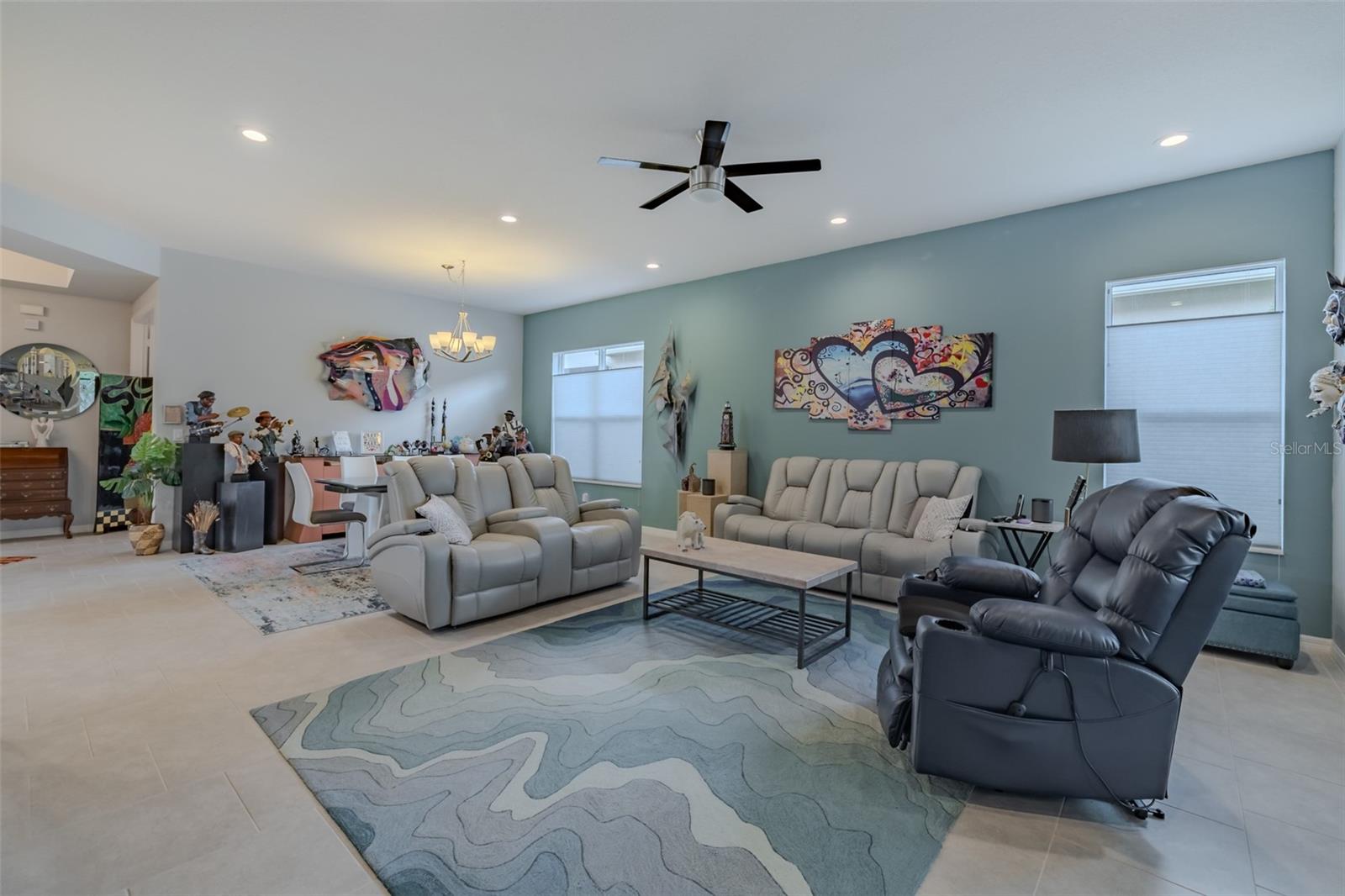 VALENCIA LAKES TR M - Residential