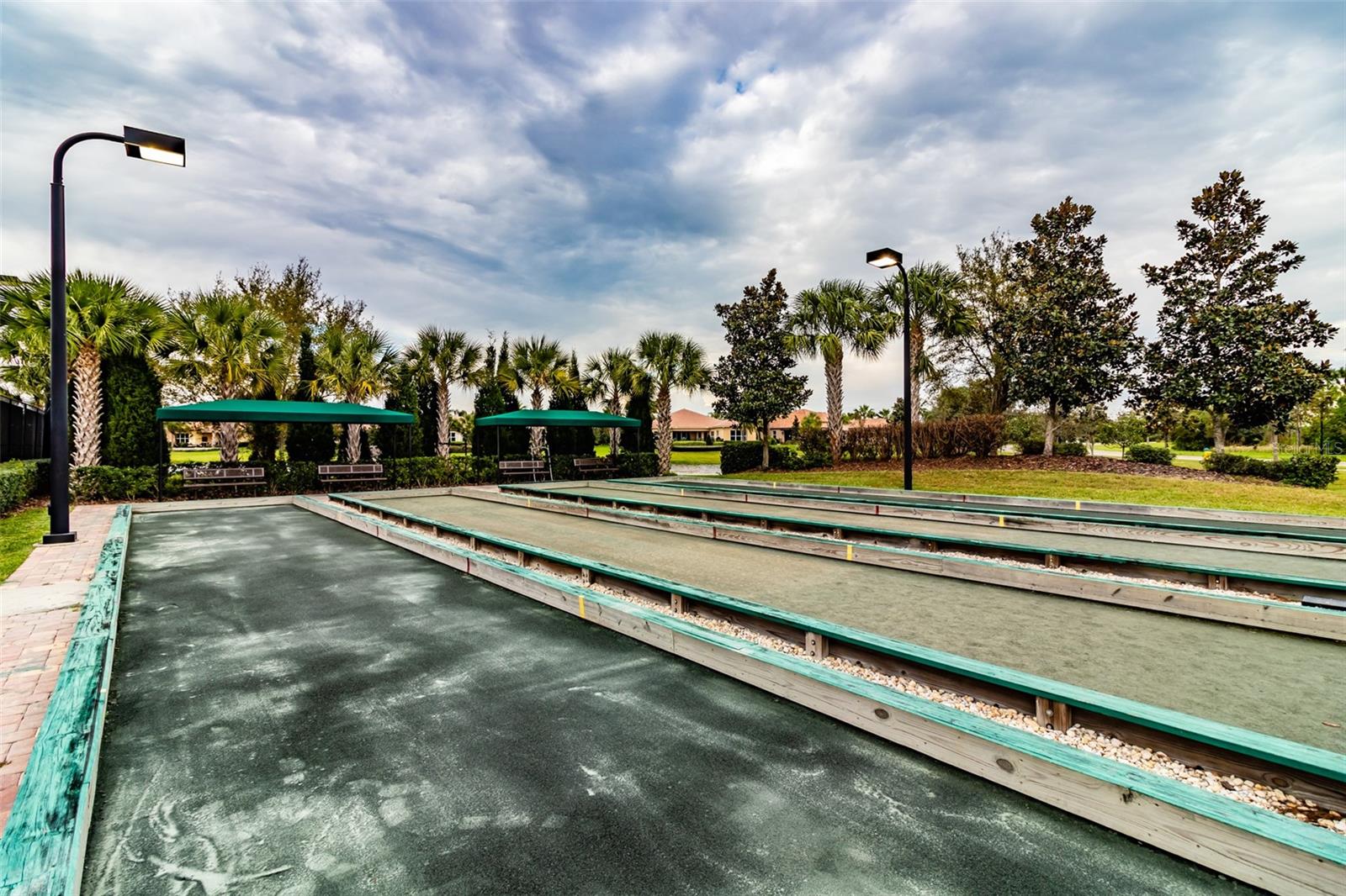 VALENCIA LAKES TR M - Residential