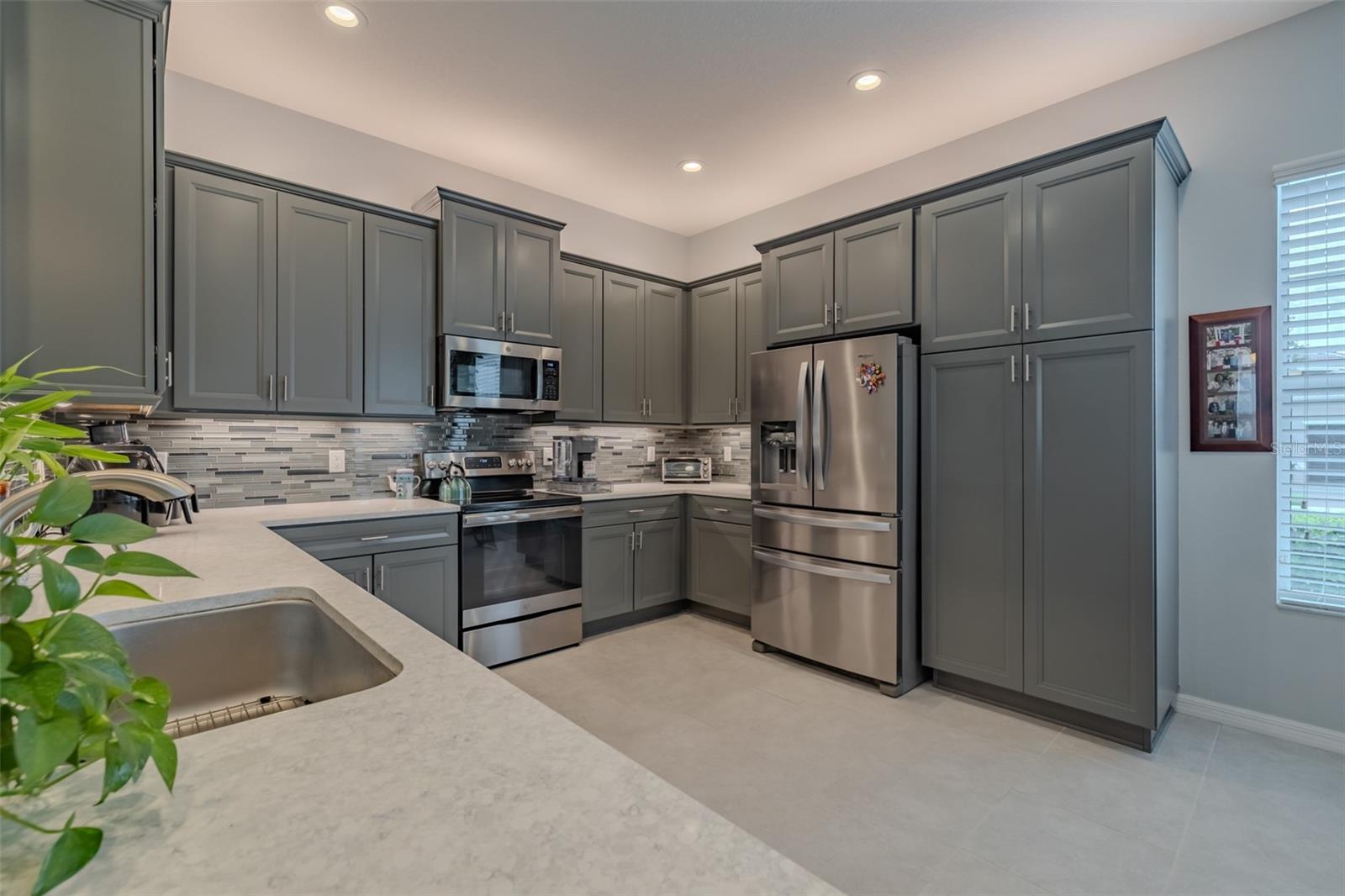 VALENCIA LAKES TR M - Residential