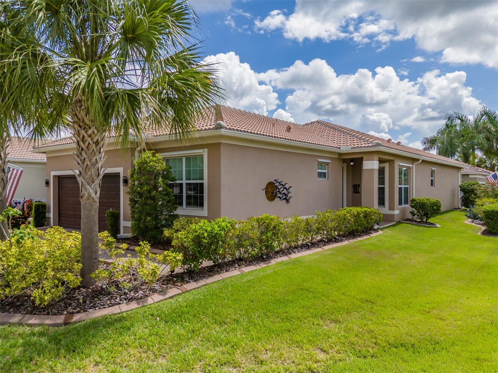 VALENCIA LAKES TR M - Residential