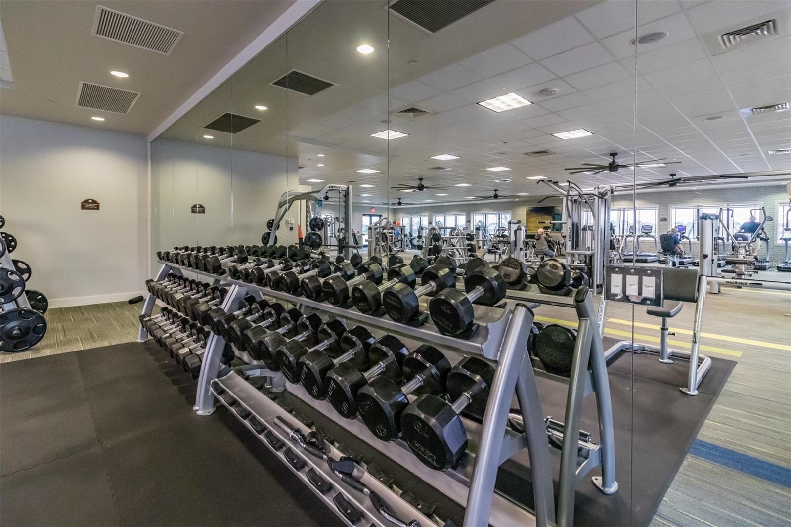 VALENCIA LAKES TR M - Residential