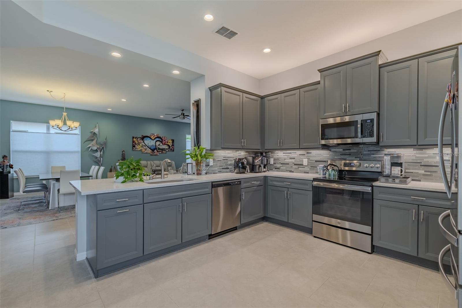 VALENCIA LAKES TR M - Residential