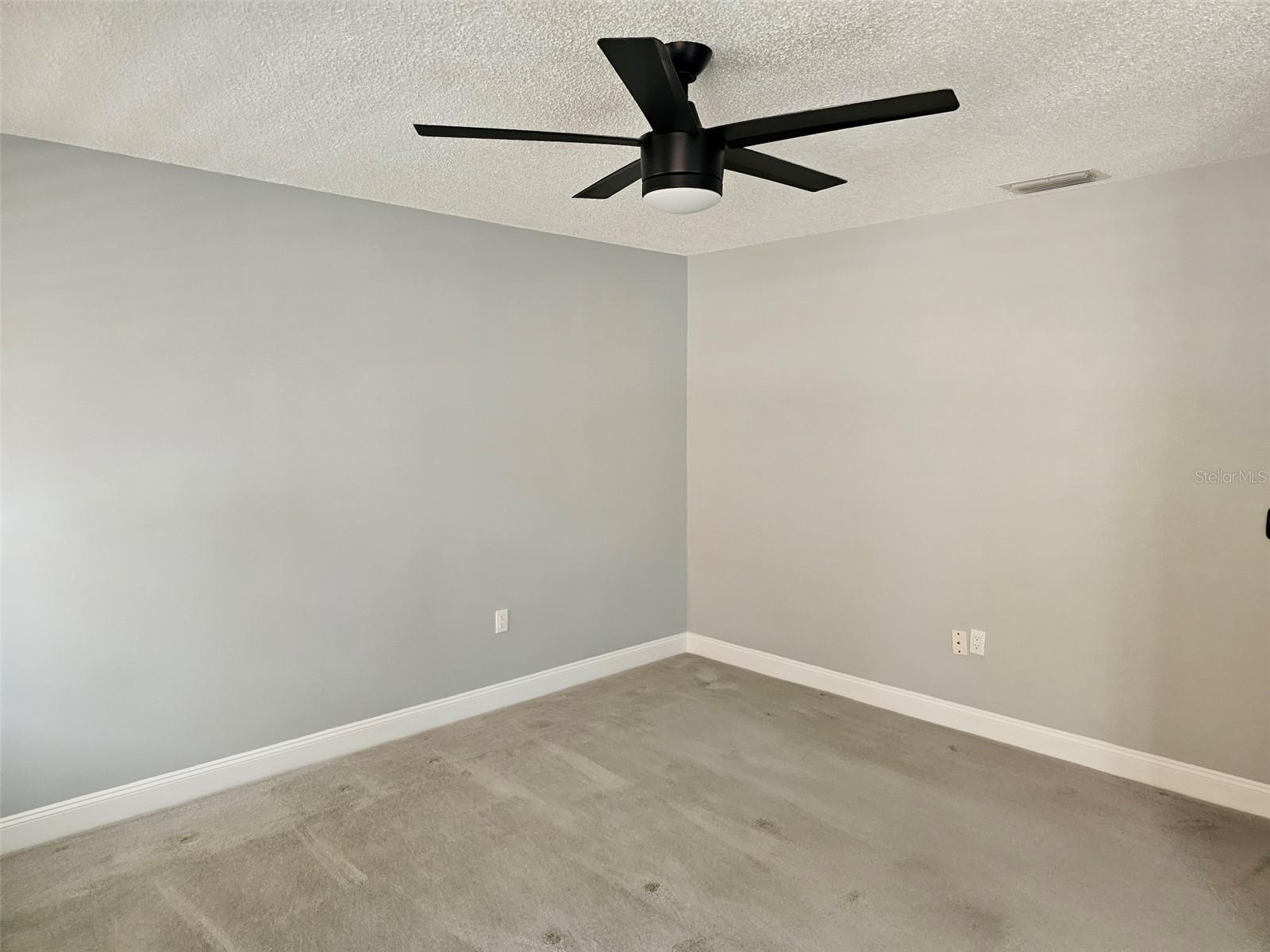 LAKEBRIDGE PH II & III - Residential Lease
